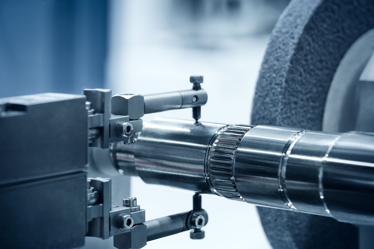 Porównanie efektywności i jakości obróbki metali CNC z tradycyjnymi metodami CNC Partner Cncpartner