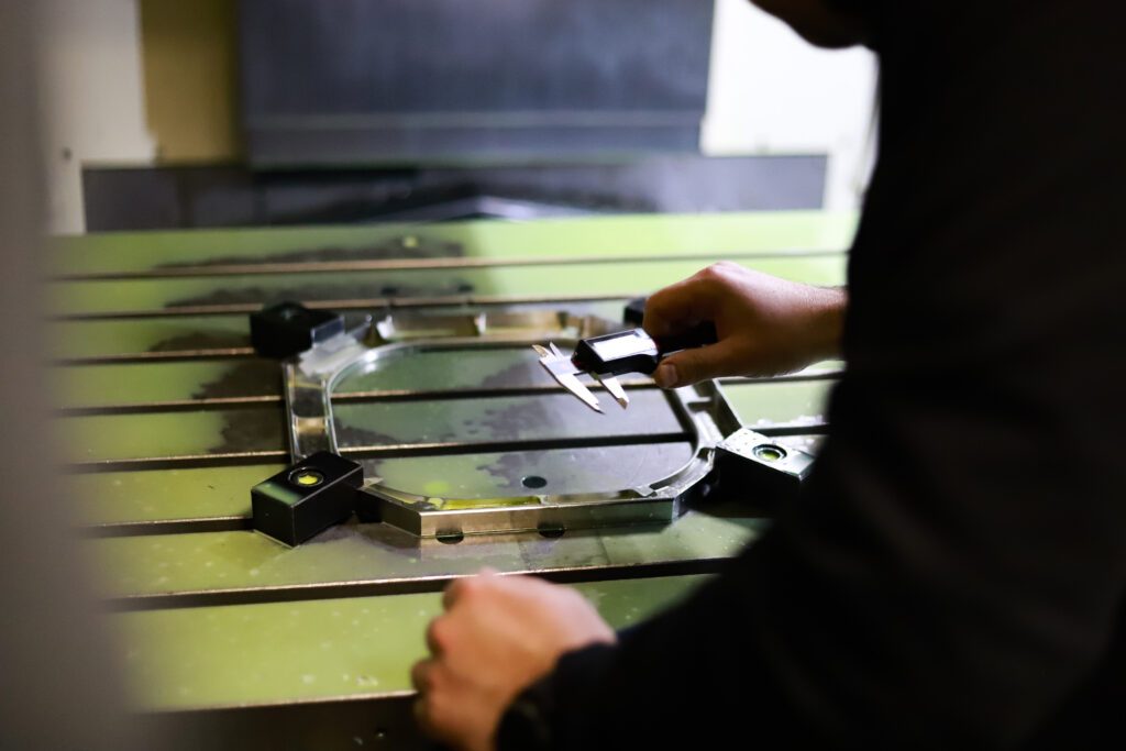Comment CNC PARTNER Contribue au Développement des Technologies. CNC Partner Img X